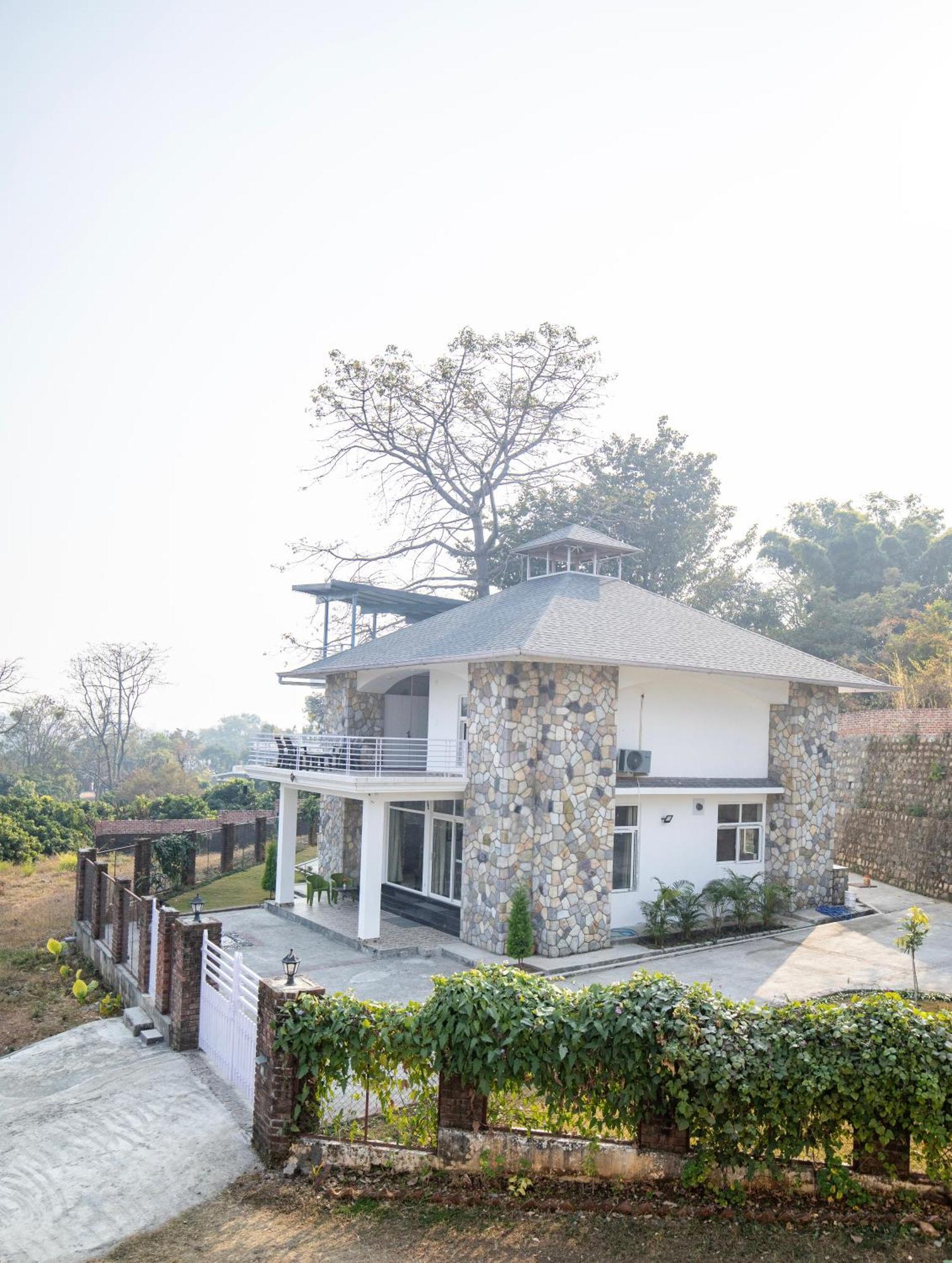Lazy Fox Hideout - Panoramic View Cottage Дехрадун Экстерьер фото
